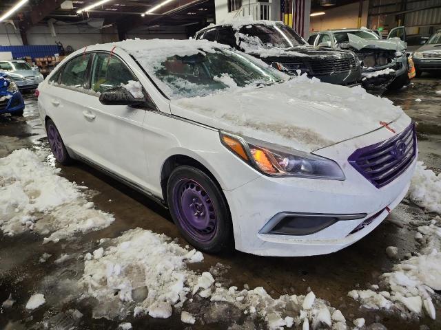 Photo 3 VIN: 5NPE24AF8GH329634 - HYUNDAI SONATA SE 