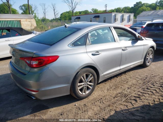 Photo 3 VIN: 5NPE24AF8GH338236 - HYUNDAI SONATA 