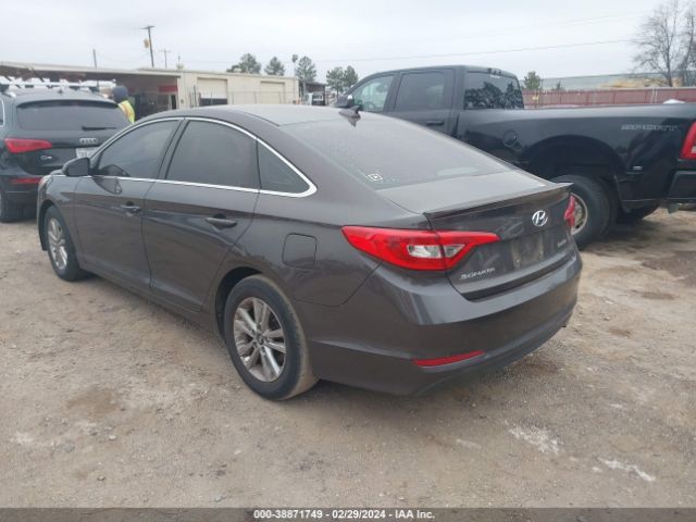 Photo 2 VIN: 5NPE24AF8GH339435 - HYUNDAI SONATA 