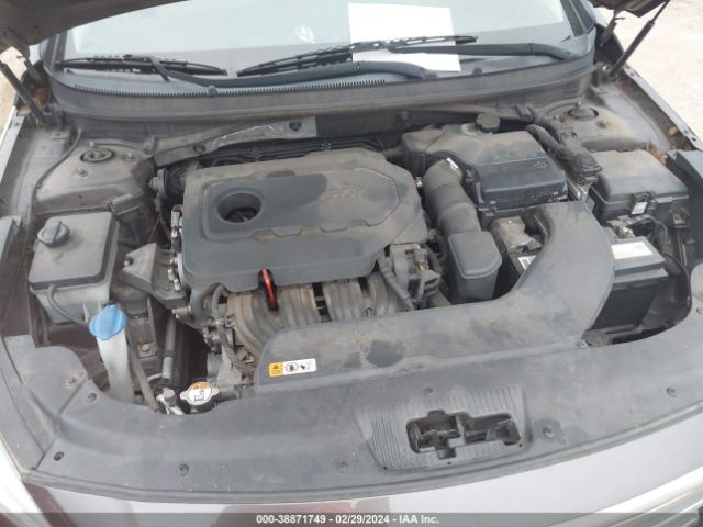 Photo 9 VIN: 5NPE24AF8GH339435 - HYUNDAI SONATA 