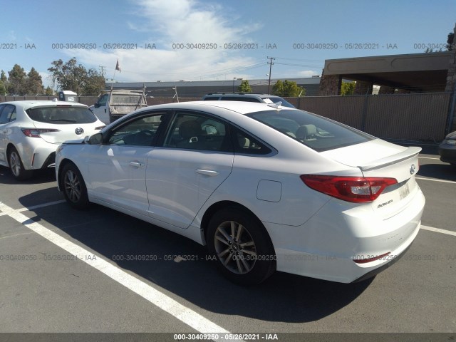 Photo 2 VIN: 5NPE24AF8GH348782 - HYUNDAI SONATA 