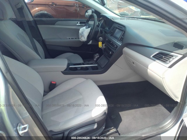 Photo 4 VIN: 5NPE24AF8GH358406 - HYUNDAI SONATA 