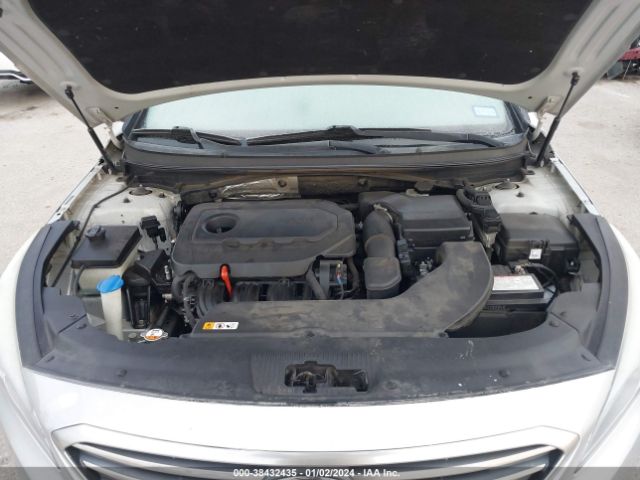 Photo 9 VIN: 5NPE24AF8GH385296 - HYUNDAI SONATA 