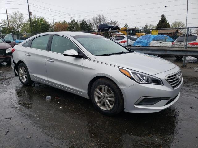 Photo 3 VIN: 5NPE24AF8GH385315 - HYUNDAI SONATA SE 