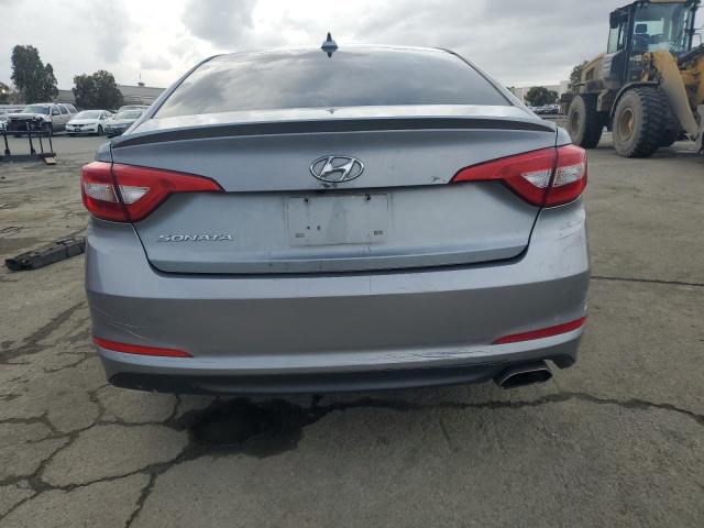 Photo 5 VIN: 5NPE24AF8GH386237 - HYUNDAI SONATA SE 