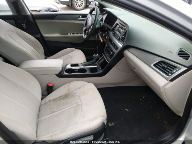 Photo 4 VIN: 5NPE24AF8GH402288 - HYUNDAI SONATA 