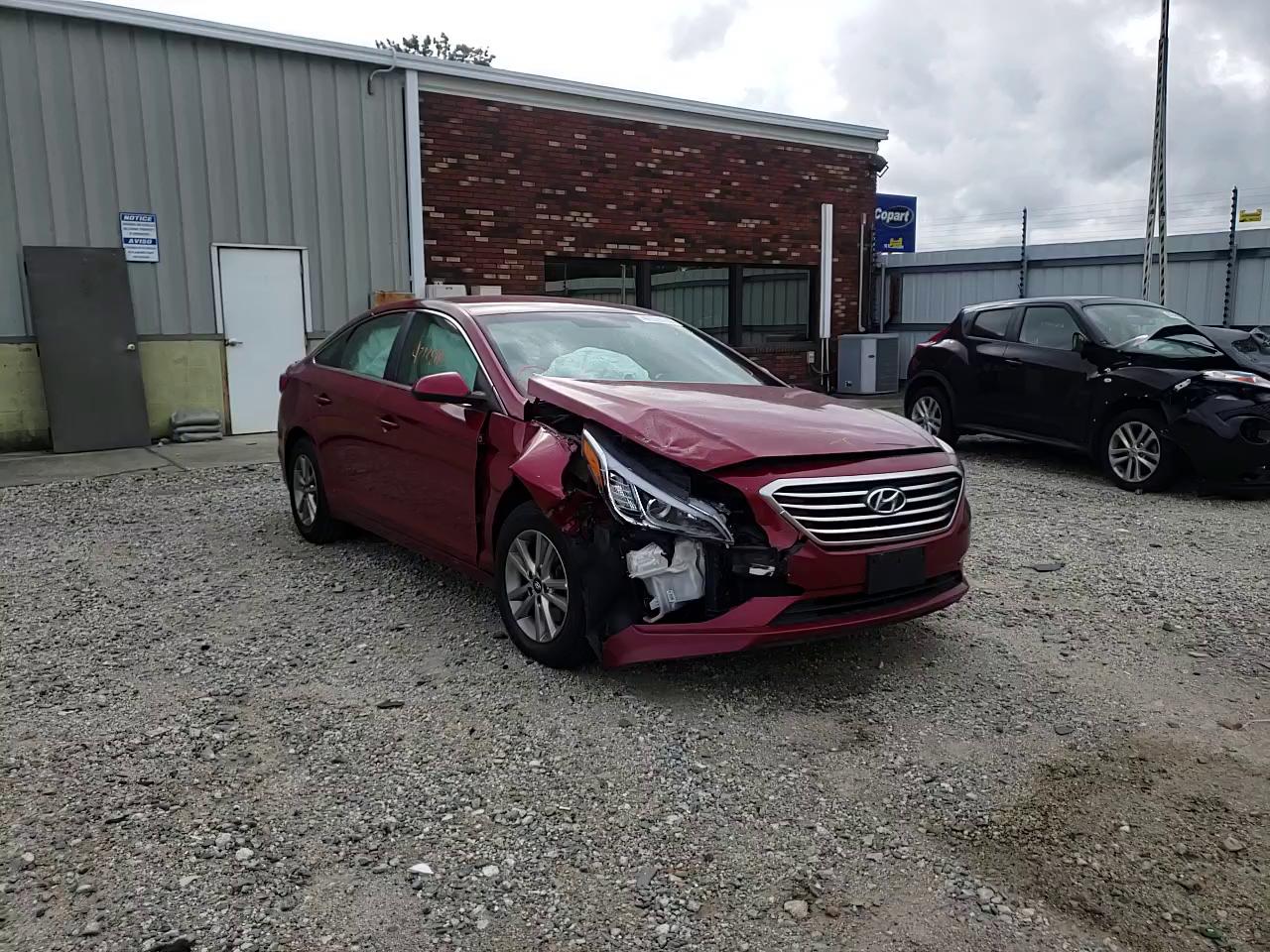 Photo 10 VIN: 5NPE24AF8GH404123 - HYUNDAI SONATA SE 