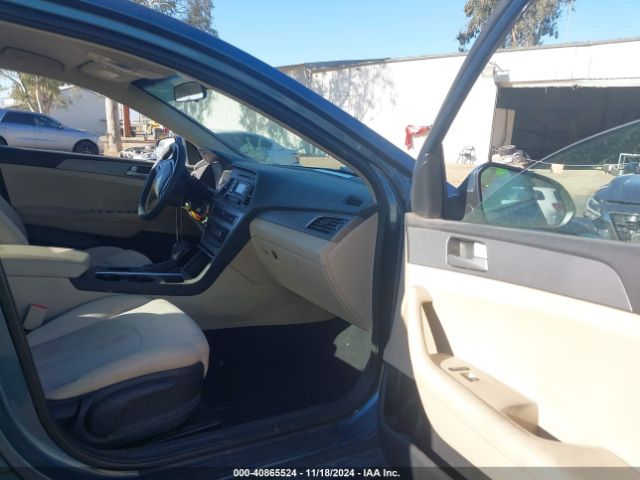 Photo 4 VIN: 5NPE24AF8GH408155 - HYUNDAI SONATA 