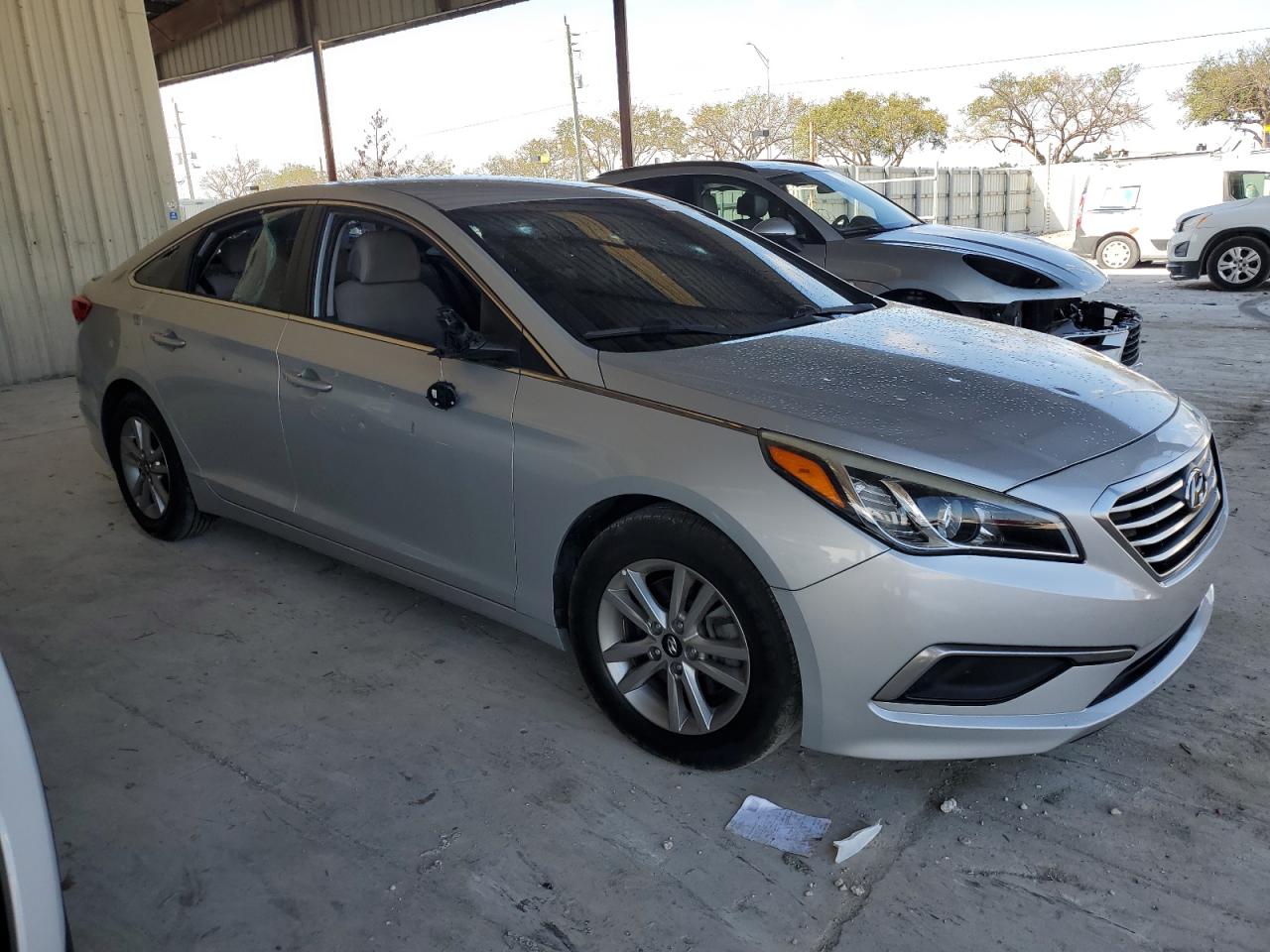 Photo 3 VIN: 5NPE24AF8GH417440 - HYUNDAI SONATA 