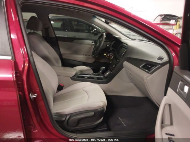 Photo 4 VIN: 5NPE24AF8GH417812 - HYUNDAI SONATA 