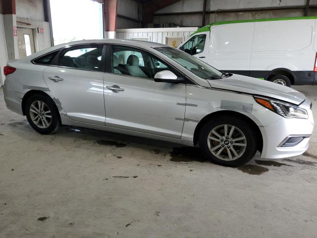 Photo 3 VIN: 5NPE24AF8HH452559 - HYUNDAI SONATA SE 