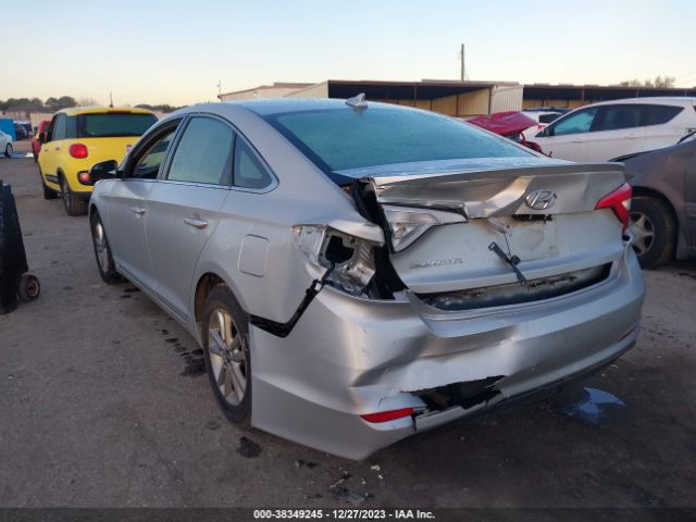 Photo 2 VIN: 5NPE24AF8HH462167 - HYUNDAI SONATA 