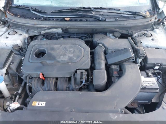 Photo 9 VIN: 5NPE24AF8HH462167 - HYUNDAI SONATA 