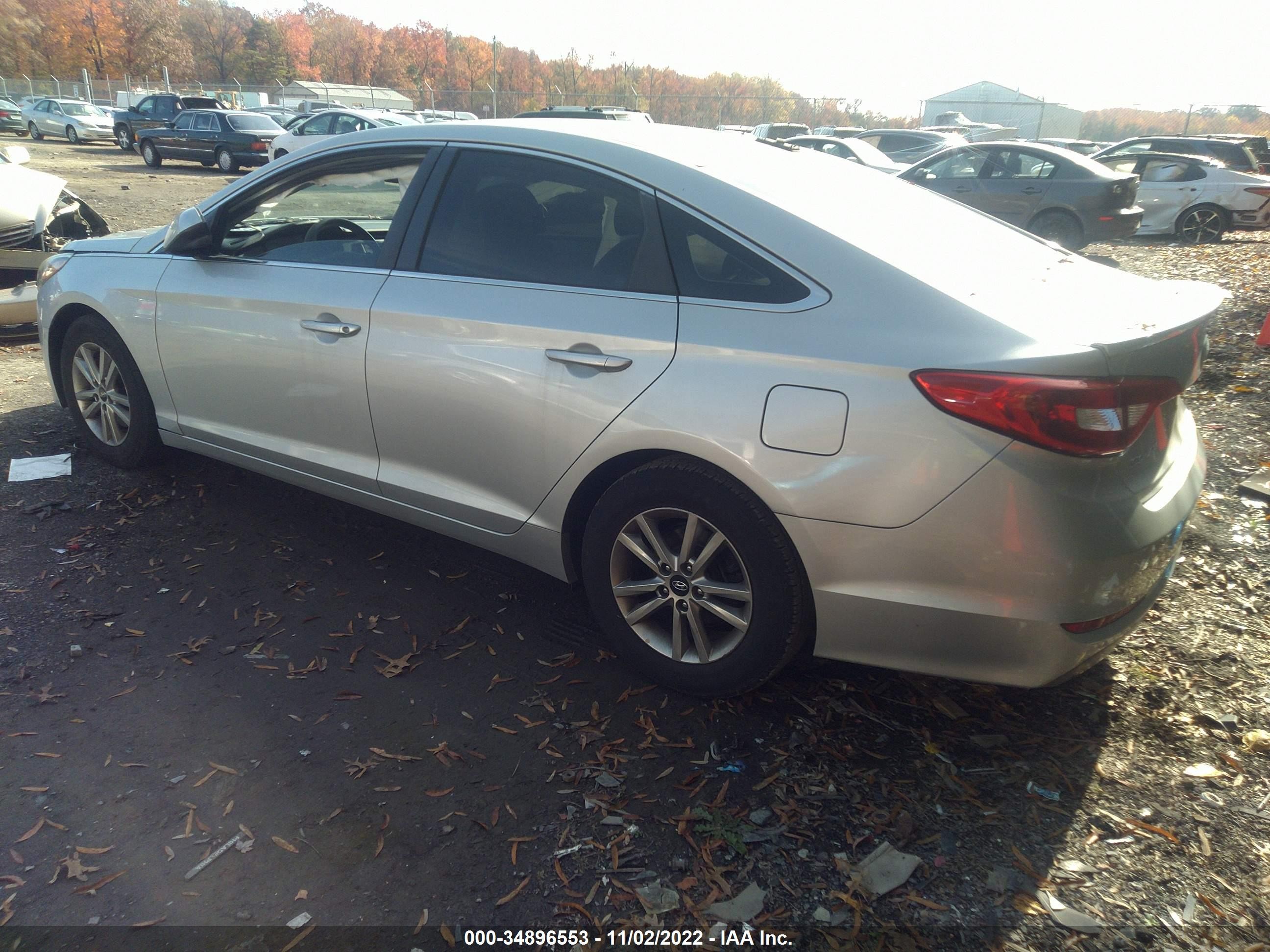 Photo 2 VIN: 5NPE24AF8HH472049 - HYUNDAI SONATA 