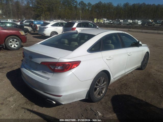 Photo 3 VIN: 5NPE24AF8HH496903 - HYUNDAI SONATA 