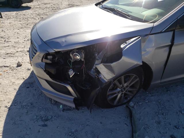 Photo 8 VIN: 5NPE24AF8HH504174 - HYUNDAI SONATA SE 