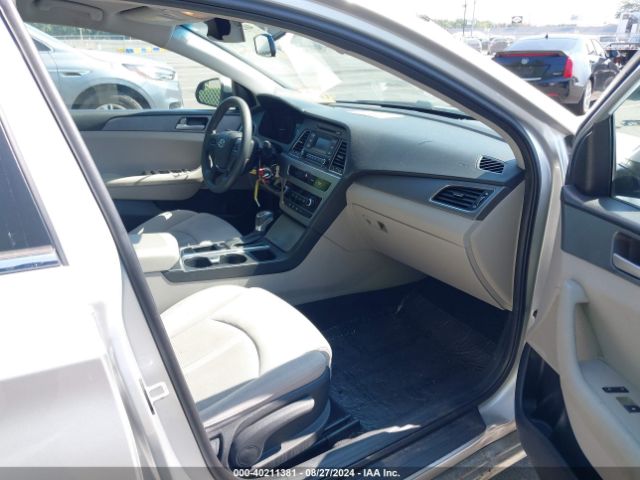 Photo 4 VIN: 5NPE24AF8HH504238 - HYUNDAI SONATA 