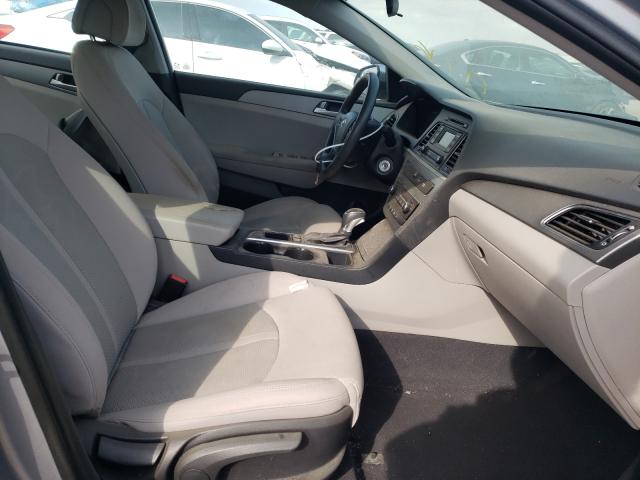 Photo 4 VIN: 5NPE24AF8HH506491 - HYUNDAI SONATA SE 