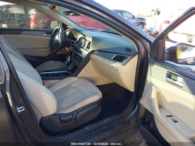 Photo 4 VIN: 5NPE24AF8HH515191 - HYUNDAI SONATA 