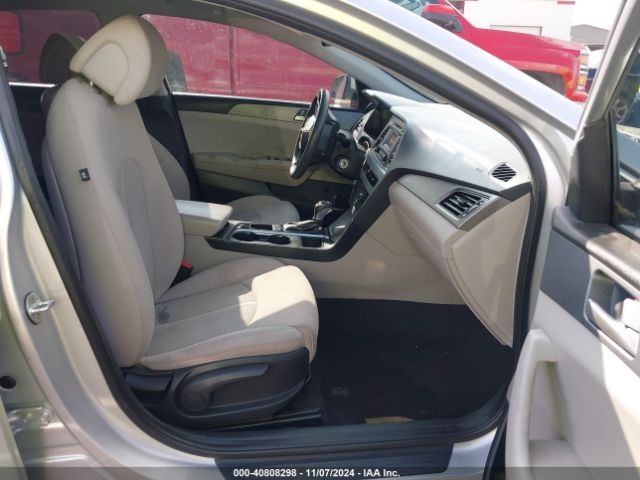 Photo 4 VIN: 5NPE24AF8HH520973 - HYUNDAI SONATA 