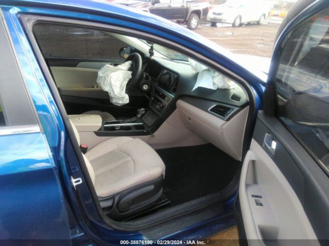 Photo 4 VIN: 5NPE24AF8HH537577 - HYUNDAI SONATA 