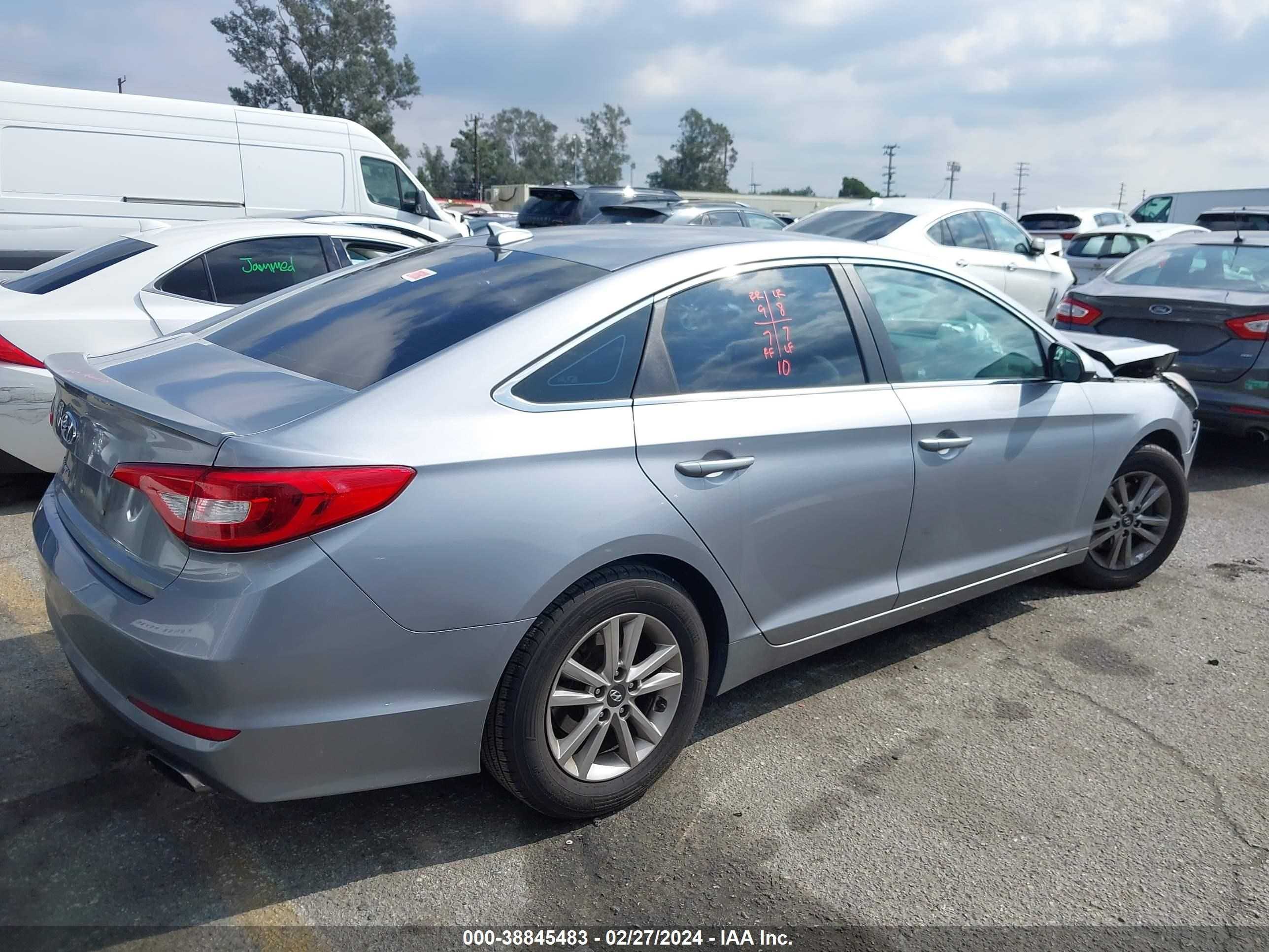 Photo 3 VIN: 5NPE24AF8HH571437 - HYUNDAI SONATA 