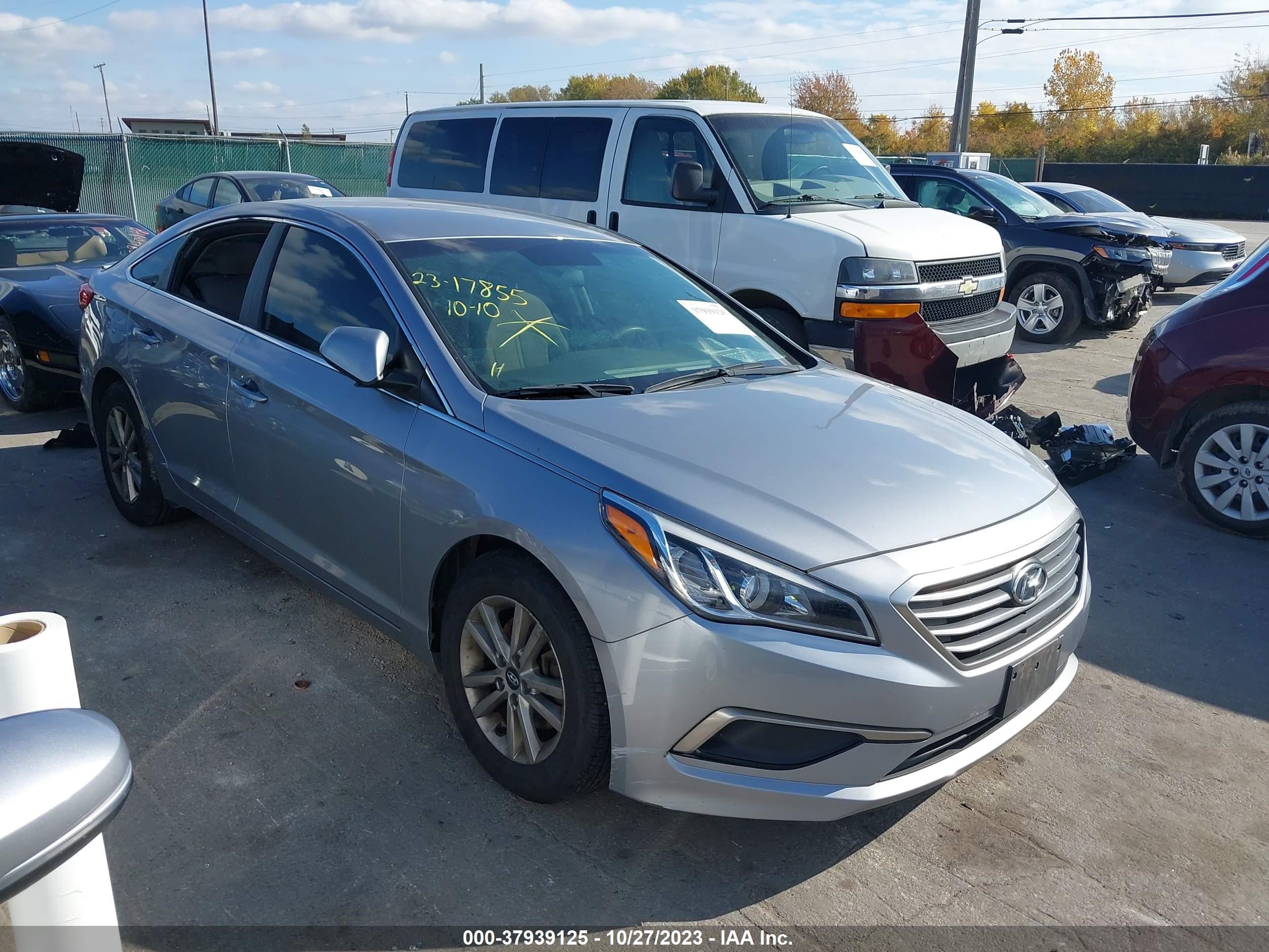 Photo 0 VIN: 5NPE24AF8HH575570 - HYUNDAI SONATA 