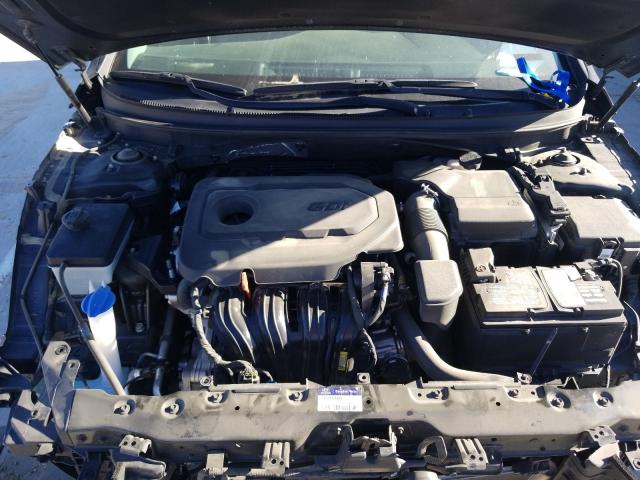 Photo 6 VIN: 5NPE24AF8HH579327 - HYUNDAI SONATA SE 