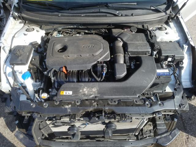 Photo 6 VIN: 5NPE24AF8HH579408 - HYUNDAI SONATA SE 