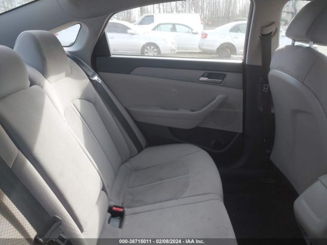 Photo 7 VIN: 5NPE24AF8JH624871 - HYUNDAI SONATA 