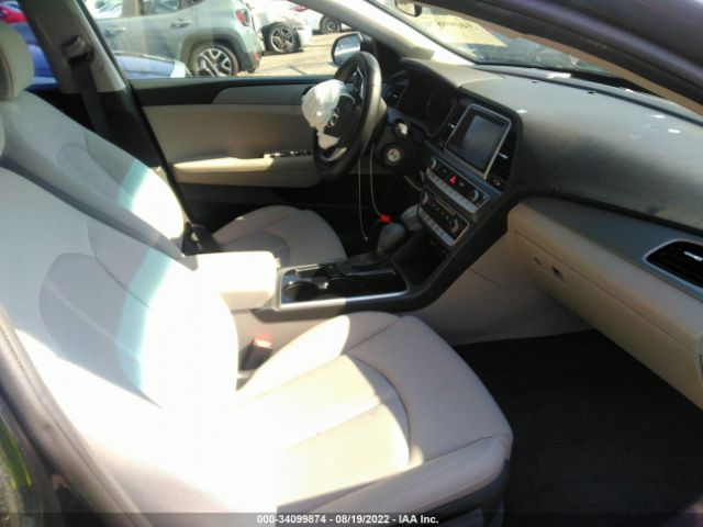 Photo 4 VIN: 5NPE24AF8JH676128 - HYUNDAI SONATA 