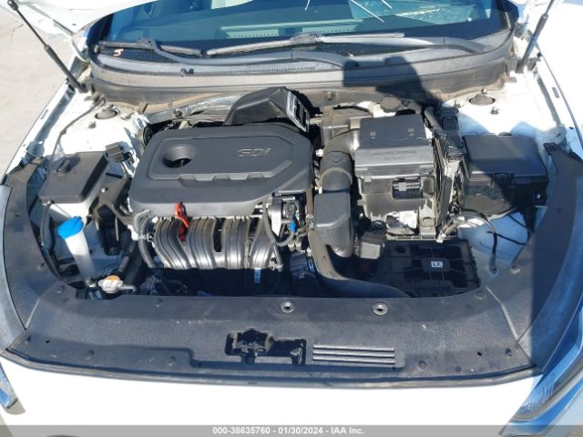 Photo 9 VIN: 5NPE24AF8JH676985 - HYUNDAI SONATA 