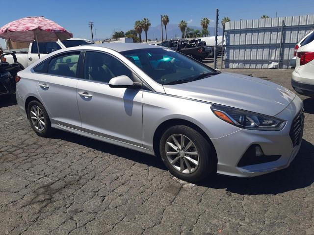 Photo 3 VIN: 5NPE24AF8JH678266 - HYUNDAI SONATA SE 