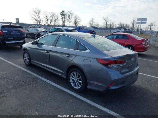 Photo 2 VIN: 5NPE24AF8JH679191 - HYUNDAI SONATA 