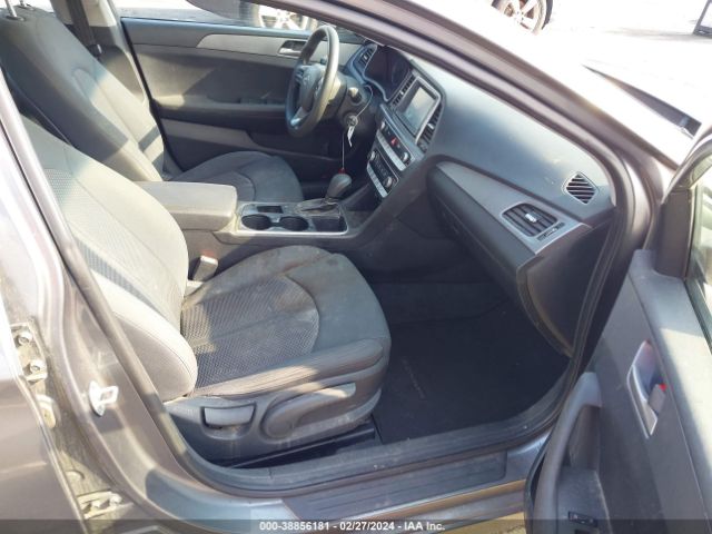 Photo 4 VIN: 5NPE24AF8JH679191 - HYUNDAI SONATA 