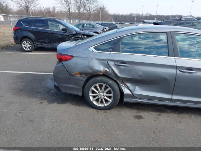 Photo 5 VIN: 5NPE24AF8JH679191 - HYUNDAI SONATA 