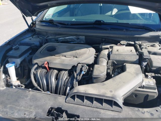 Photo 9 VIN: 5NPE24AF8JH684195 - HYUNDAI SONATA 