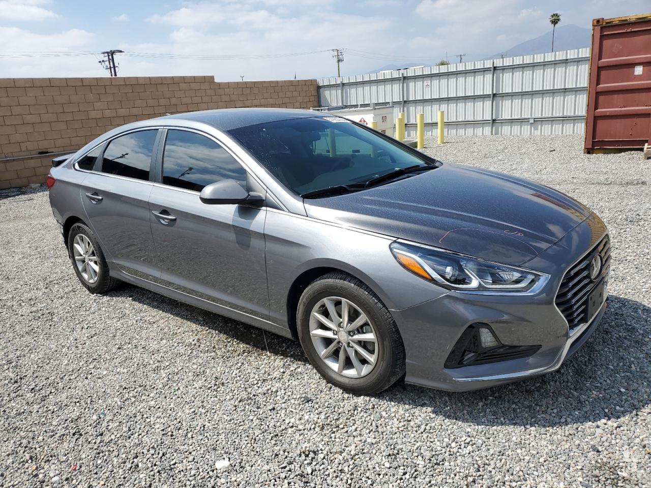 Photo 3 VIN: 5NPE24AF8JH694113 - HYUNDAI SONATA 