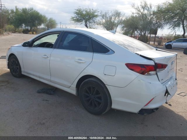 Photo 2 VIN: 5NPE24AF8JH699151 - HYUNDAI SONATA 