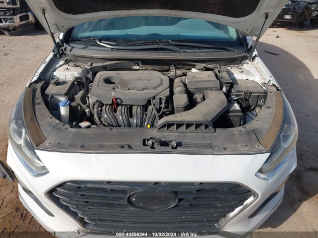 Photo 9 VIN: 5NPE24AF8JH699151 - HYUNDAI SONATA 