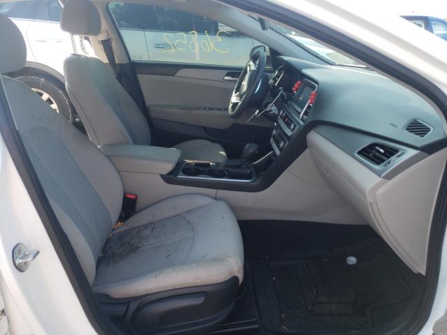 Photo 4 VIN: 5NPE24AF8JH704509 - HYUNDAI SONATA SE 