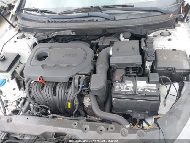 Photo 9 VIN: 5NPE24AF8JH706910 - HYUNDAI SONATA 