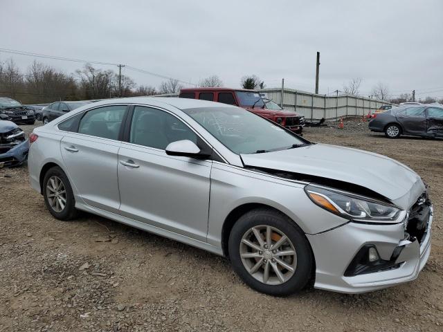 Photo 3 VIN: 5NPE24AF8JH714702 - HYUNDAI SONATA 