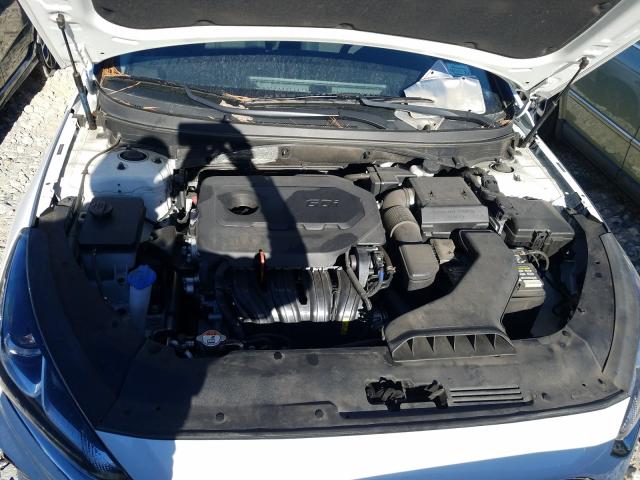 Photo 6 VIN: 5NPE24AF8JH718300 - HYUNDAI SONATA SE 