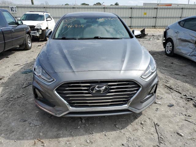 Photo 4 VIN: 5NPE24AF8KH746809 - HYUNDAI SONATA SE 