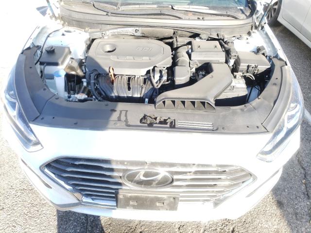 Photo 6 VIN: 5NPE24AF8KH752982 - HYUNDAI SONATA SE 