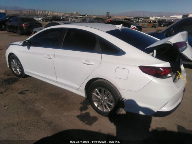 Photo 2 VIN: 5NPE24AF8KH777431 - HYUNDAI SONATA 