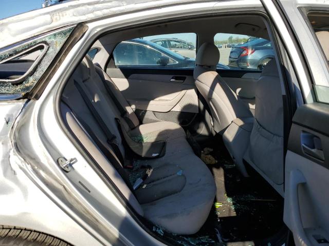 Photo 5 VIN: 5NPE24AF8KH779468 - HYUNDAI SONATA SE 