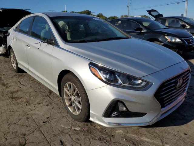 Photo 8 VIN: 5NPE24AF8KH779468 - HYUNDAI SONATA SE 