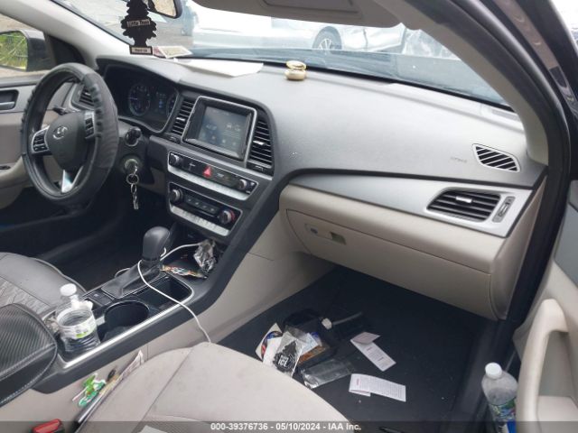 Photo 4 VIN: 5NPE24AF8KH780393 - HYUNDAI SONATA 